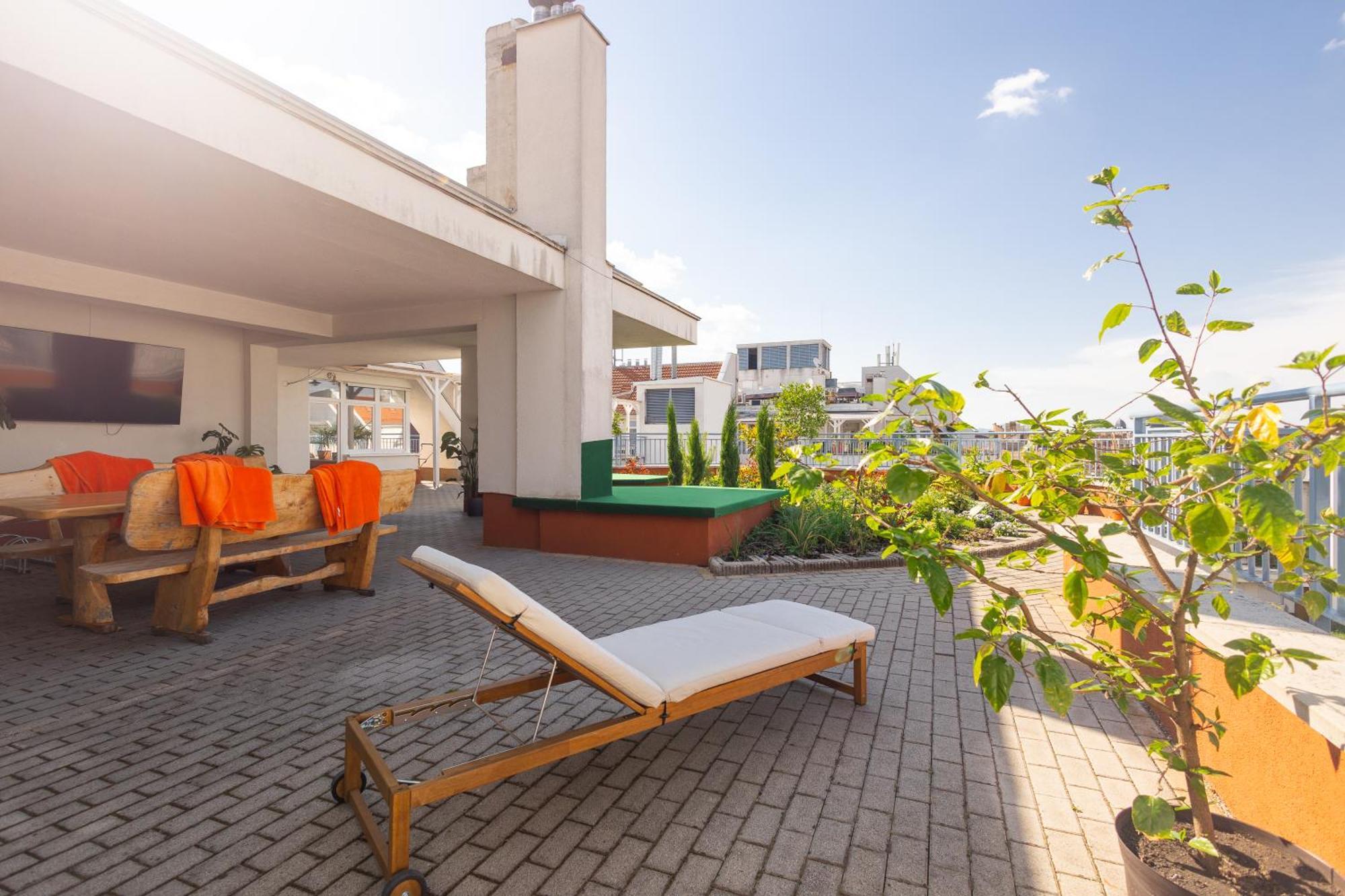 Rooftop City Residence With Deep Garage 布达佩斯 外观 照片